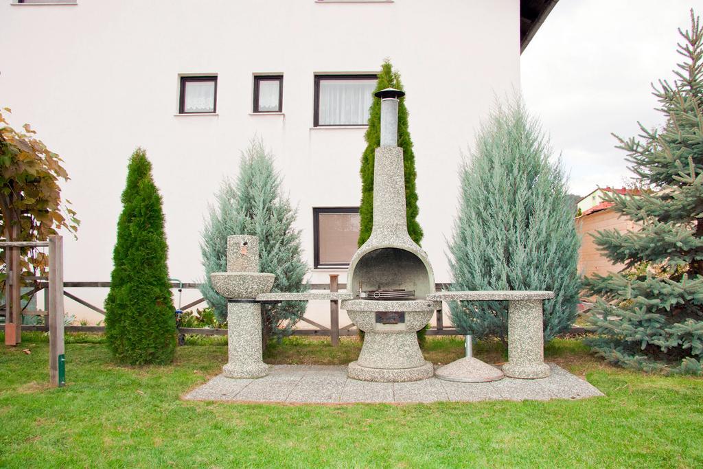 Zreče Zimzeleni Apartments מראה חיצוני תמונה